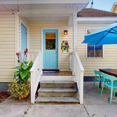 The Blue Door Bungalow Wilmington Exterior photo