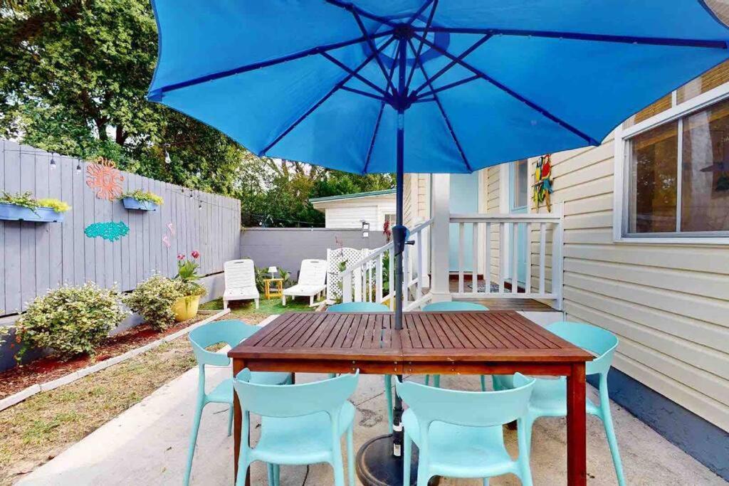 The Blue Door Bungalow Wilmington Exterior photo
