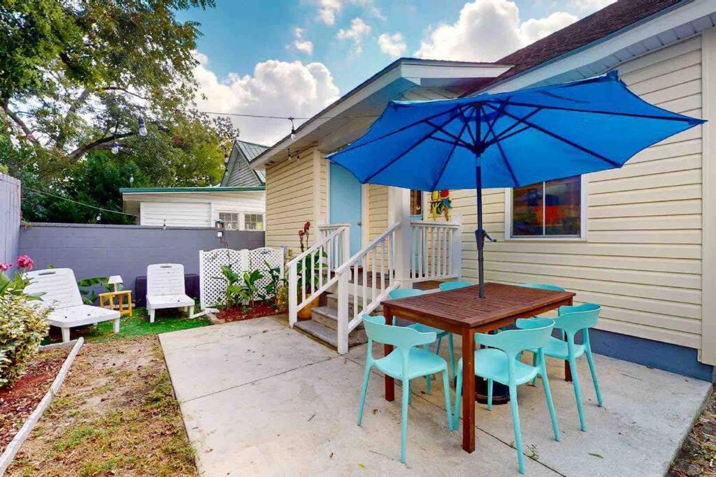 The Blue Door Bungalow Wilmington Exterior photo